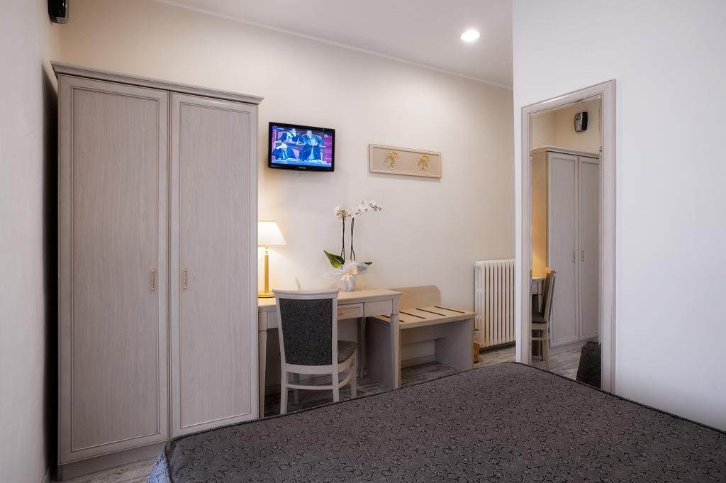 Hotel Cortese Sanremo Phòng bức ảnh