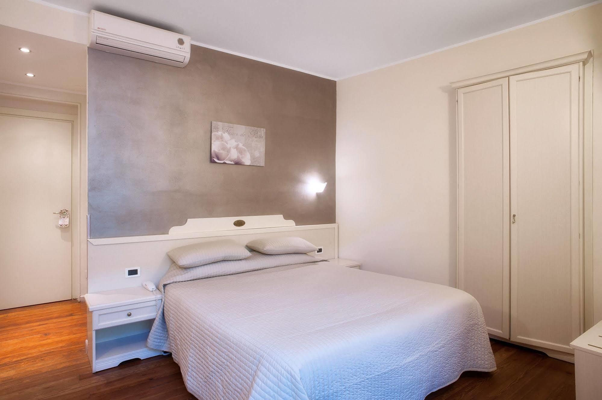 Hotel Cortese Sanremo Ngoại thất bức ảnh